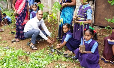 शासकीय प्राथमिक शाला बेलभाठा  में वृक्षारोपण किया गया।