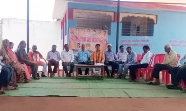 उल्बा में चौपाल आयोजित कर सुनी गई प्रधानमंत्री की मन की बात।