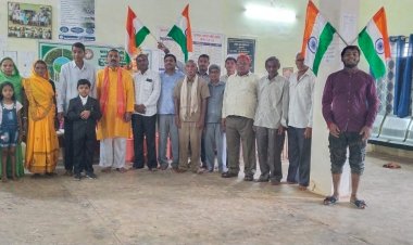 खोरपा सहकारी सोसाइटी में स्वंतत्रता दिवस हर्षोल्लास के साथ मनाया गया।