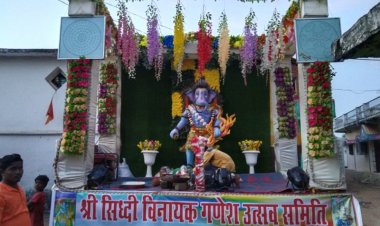 खोरपा में निकाली गई भव्य गणेश झांकी