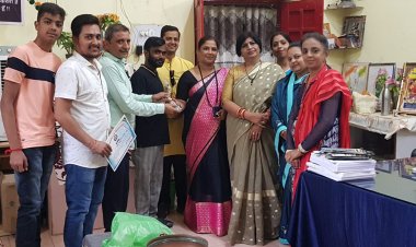 वायएसएस टीम ने हरिहर स्कूल के 18 निर्धन विद्यार्थियों की फीस जमा की, निर्धन छात्रों की पढ़ाई के लिए बढाए हाथ