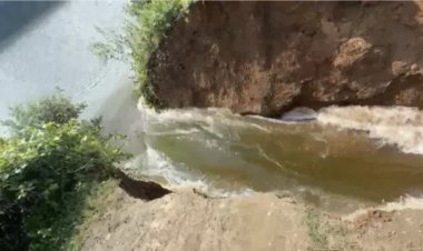 CG NEWS: तेज बहाव से टूटा गेरसा बांध, 30 एकड़ में फैली फसलों पर संकट, चिंता में किसान…