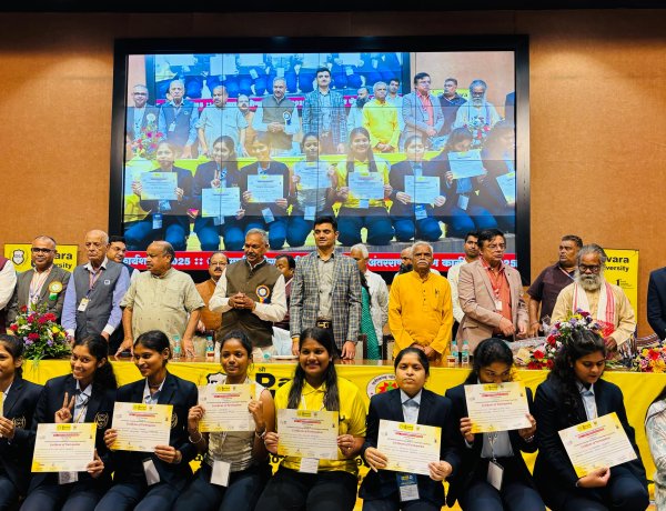 श्री दावड़ा विश्वविद्यालय में अंतरराष्ट्रीय योग कार्यशाला का भव्य आयोजन