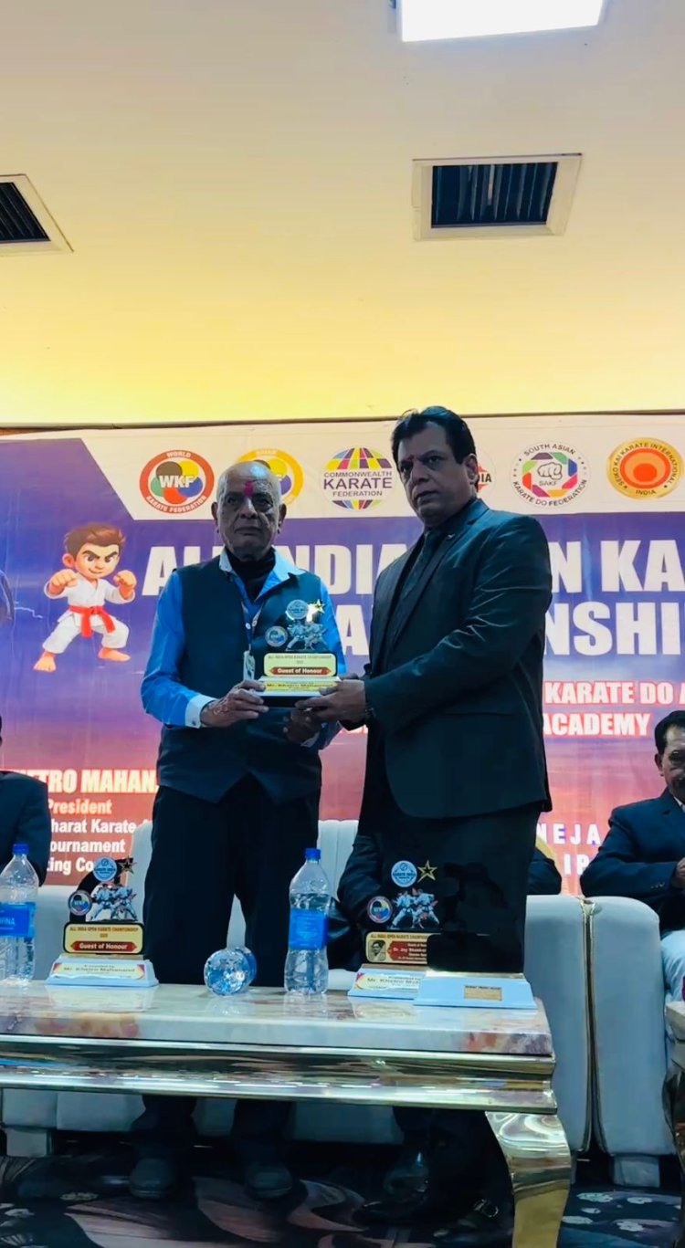 मानद निदेशक श्री तुलसीदास सिनघानी