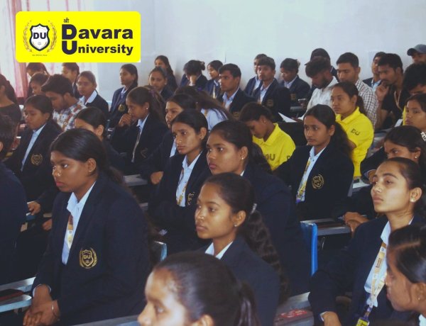 श्री दावड़ा यूनिवर्सिटी में राष्ट्रीय विज्ञान दिवस और प्रथम राष्ट्रीय सेमिनार का भव्य आयोजन