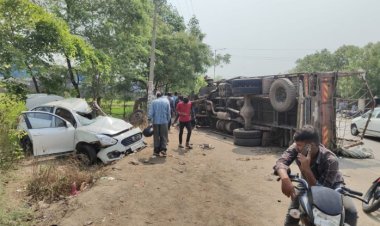 CG Accident News : कार और मेटाडोर में भीषण टक्कर, एक युवक की मौत, तीन घायल